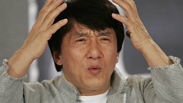 Jackie Chan dice que siente vergüenza por acusaciones contra su hijo