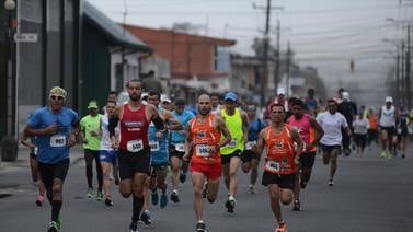 Johnny Loría se impuso en la primera edición de la carrera '10 millas Cartago'