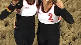 Karen Cope y Natalia Alfaro perdieron en su primer partido del Tour Mundial de voleibol de playa 