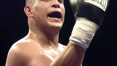 Muerte guiña un ojo  a una de las glorias del  boxeo latino