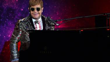 Fútbol salvó la vida de Elton John