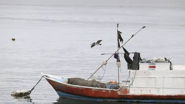 Pescador murió ahogado luego de que asaltantes lo tiraran al mar en Puntarenas