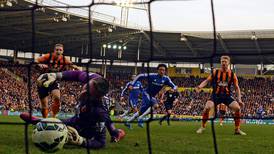 Chelsea mantiene diferencias como líder con ajustada victoria ante el Hull City 