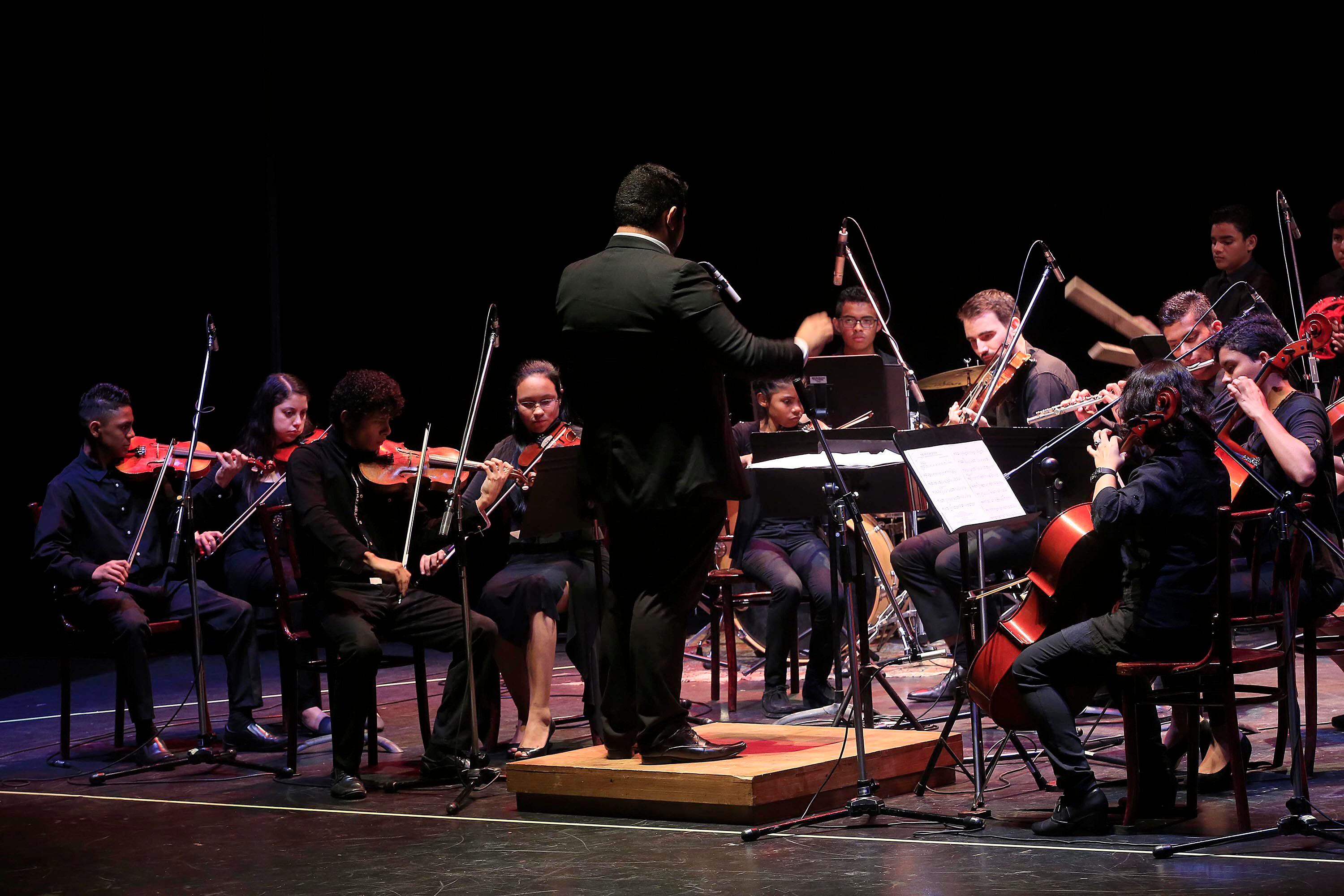 La Camareta de Luz del  Sifais de La Carpio está compuesta por músicos locales. Foto: Rafael Pacheco.
