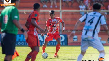 Puntarenas FC encontró en Jemark Hernández a su Kendall Waston