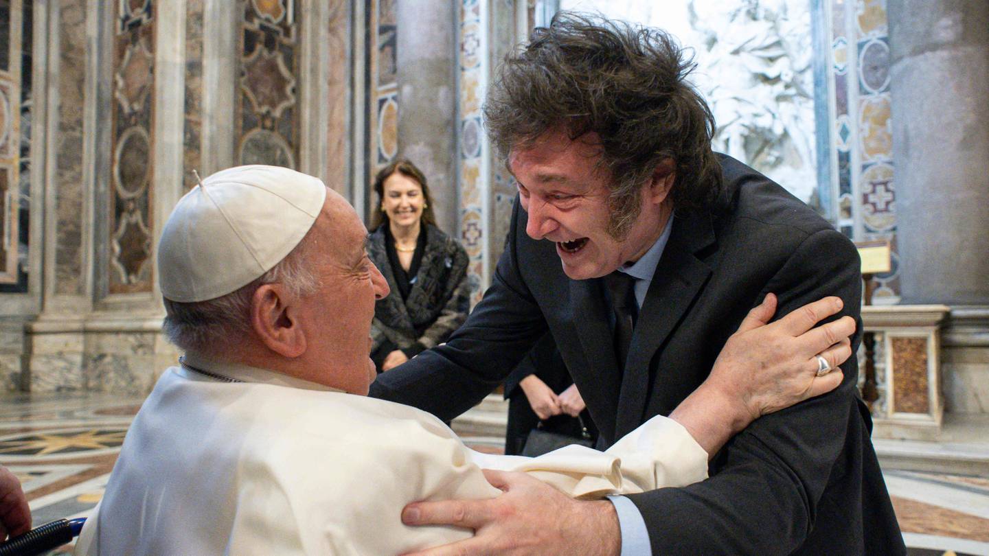 El papa Francisco recibió el pasado 11 de febrero al presidente de Argentina, Javier Milei, en Italia. El mandatario eliminó la ideología de genéro en los documentos del Gobierno.
