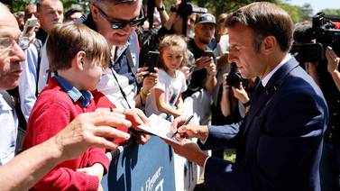 Francia irá a balotaje, Macron se jugará mayoría parlamentaria contra coalición de izquierda