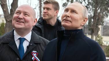 Putin llega a Mariúpol luego de visitar Crimea