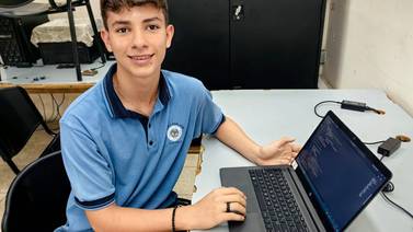 Josué será el único estudiante de colegio público en final de Olimpiada Nacional de Informática