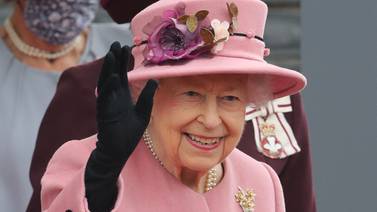Reina Isabel II transmite mensaje de unidad al Commonwealth pese a su ausencia de la ceremonia