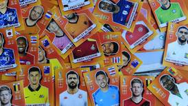 Ladrones roban miles de postales del álbum del Mundial Qatar 2022