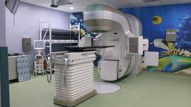 Enfermos de cáncer serán llamados para indicarles dónde recibirán radioterapia 