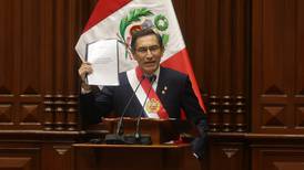 Presidente de Perú presenta proyecto para adelantar las elecciones