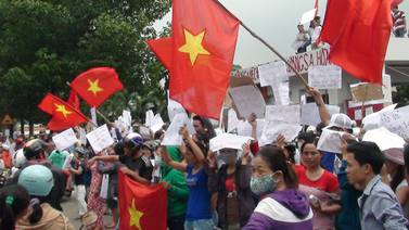  Airadas protestas  en Vietnam    contra intereses de China