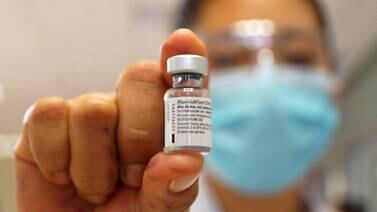 Doctor en Bioderecho: Sí es ético obligar a personal de salud a vacunarse contra la covid-19