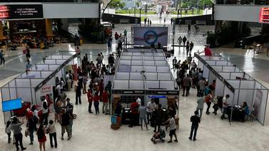 Feria de empleo en mall Oxígeno ofrece 800 puestos de trabajo a partir de este lunes