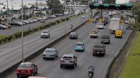 Banda de ladrones asalta cuatro furgones en San Ramón