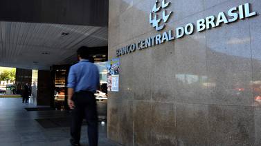 Banco Central de Brasil se apresta a elevar su tasa de interés