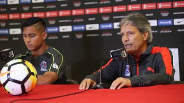 Carlos Restrepo, técnico de Olimpia: 'Felicité a Johnny Chaves y le dije: pudo ser para vos (el cetro)'