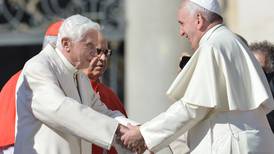¿Cuál decisión del papa Francisco ‘le rompió el corazón’ a Benedicto XVI?