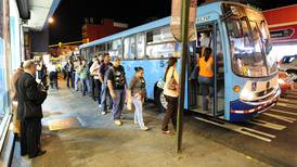 Aresep revisa tarifas de bus por aparente alteración en demanda