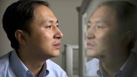 Científico chino anunció en YouTube haber creado gemelas editadas genéticamente y resistentes al virus del sida