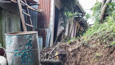 Familias evalúan dejar viviendas afectadas por deslizamiento de tierra en Goicoechea