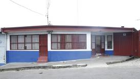 34 cubanos acuden a Sala IV para frenar deportación a la Isla