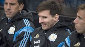 Argentina derrota a El Salvador sin la presencia de Lionel Messi 