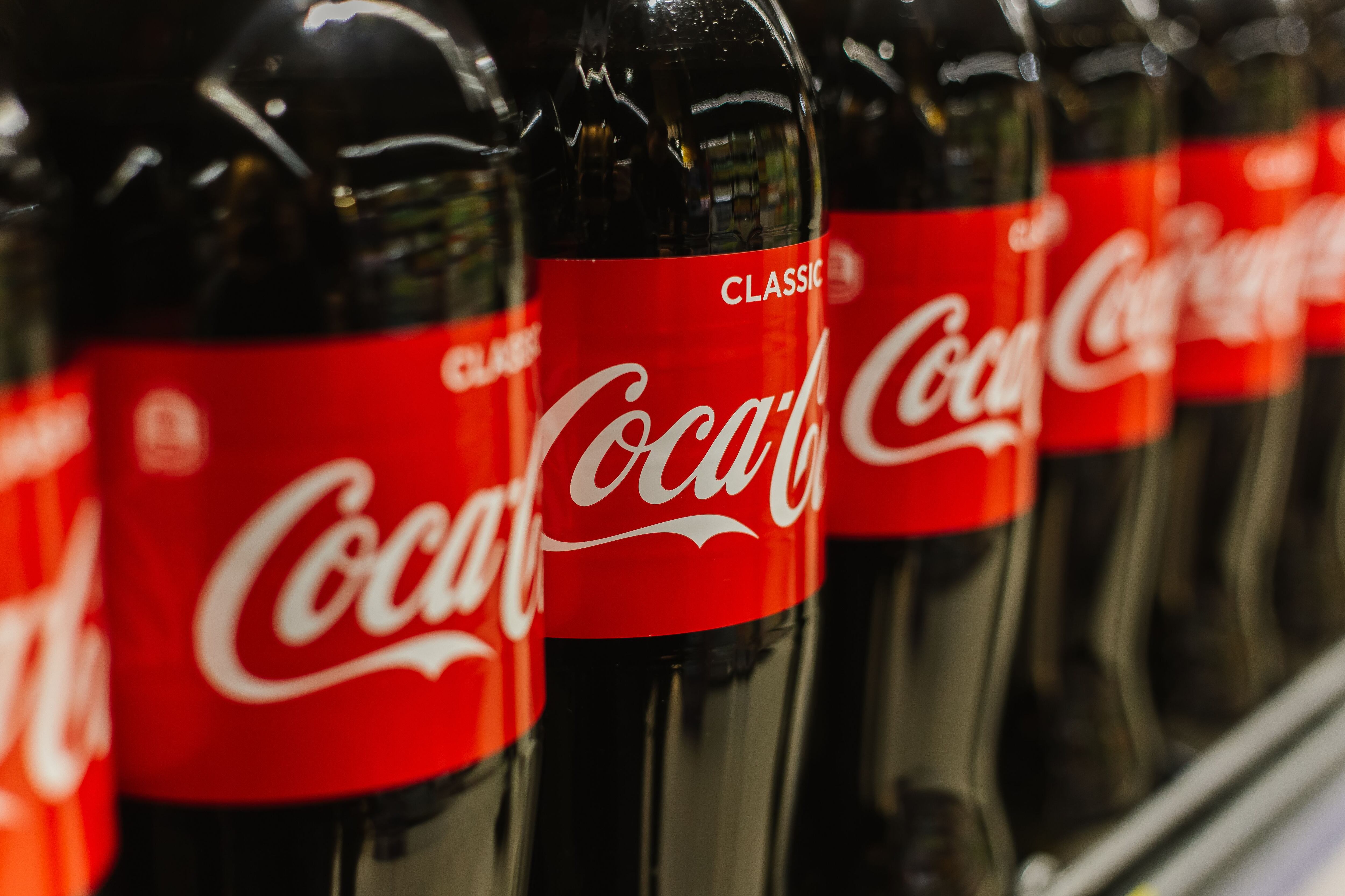La Coca Cola empezó a venderse a nivel internacional en 1897, y actualmente la bebida gaseosa se comercializa en más de 200 países alrededor del mundo. Fotografía: