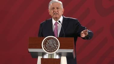 Presidente de México se defiende de acusaciones tras accidente de metro