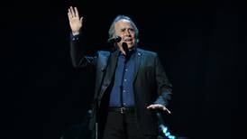 Joan Manuel Serrat se despide de los escenarios con un último concierto en Barcelona