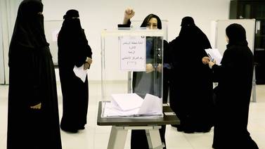 Al menos 13 candidatas sauditas son electas en los comicios  municipales