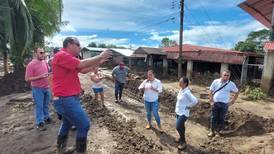 Alcaldes de zona sur piden decreto de emergencia ante riesgos por colapsos en diques 