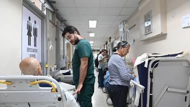 40 pacientes de CCSS han sido atendidos en centros privados por protesta de especialistas