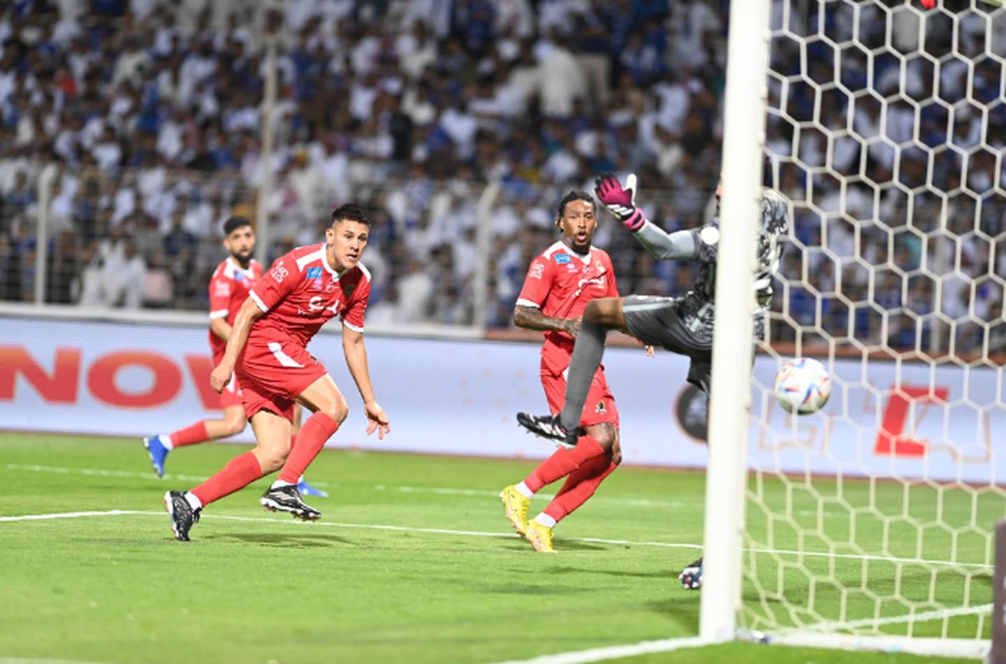 Óscar Duarte anotó su primer gol en la liga de Arabia Saudita. Twitter.