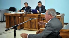 Juan Luis Hernández y expresidente de Cartaginés llevan 9 años en lío judicial por foto con modelos