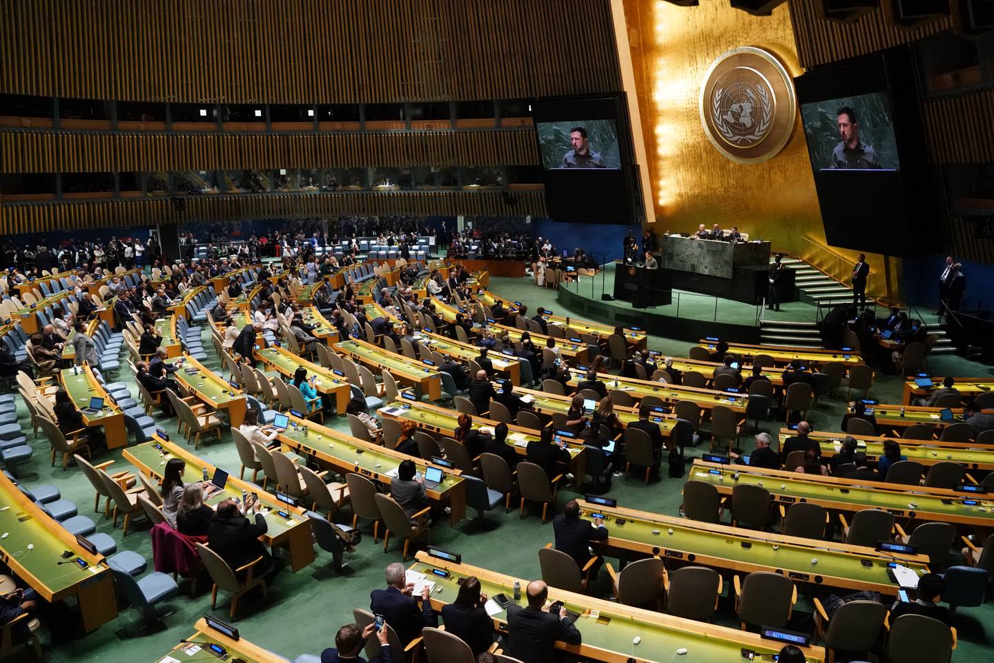 El presidente ucraniano, Volodymyr Zelensky, se dirige a la 78.ª Asamblea General de las Naciones Unidas en la sede de la ONU en la ciudad de Nueva York