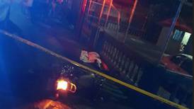 Motociclista muere luego de colisionar contra un vehículo en San Carlos