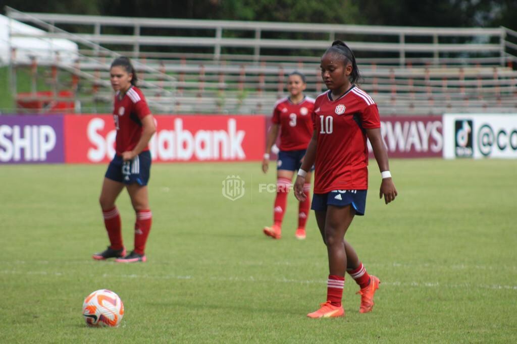 Sheika Scott fue titular en el duelo de la Selección Femenina Sub-20 de Costa Rica ante México, pero no pudo pesar. 